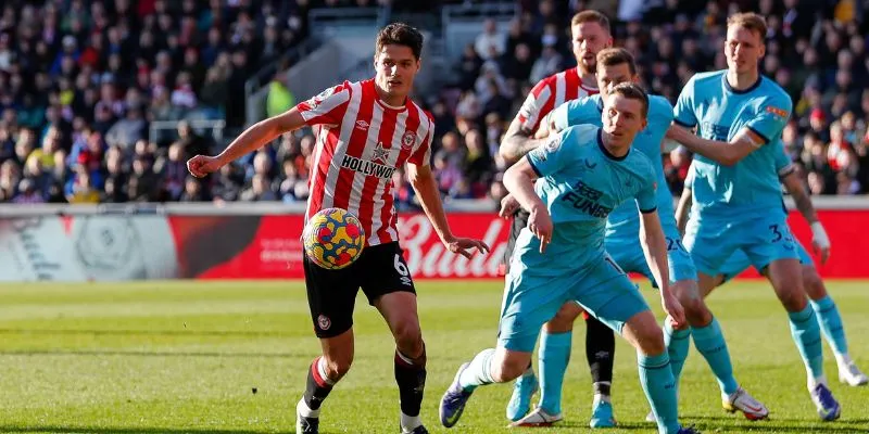 Chiến thuật của hai huấn luyện viên đội Newcastle Utd vs Brentford
